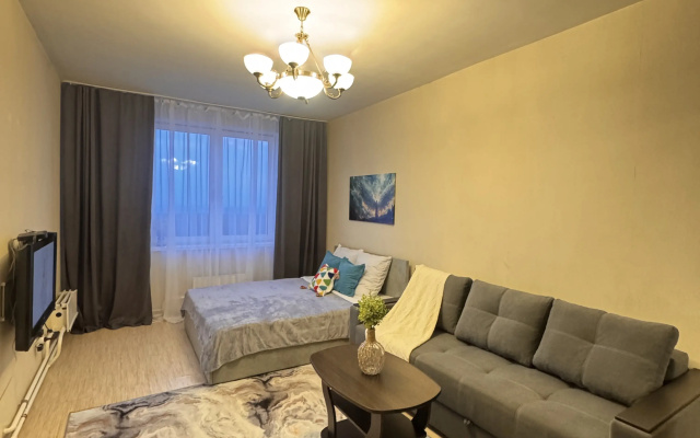 Квартира на Космонавтов 213