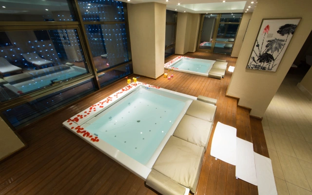 Отель Qafqaz Baku City Hotel and Residences