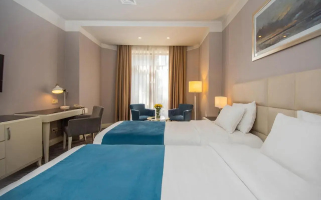 Guest rooms · Tbilisi — photo 15