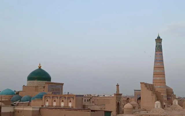 Хостел Khans Palace