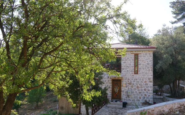 Частный дом Olympos Stone House