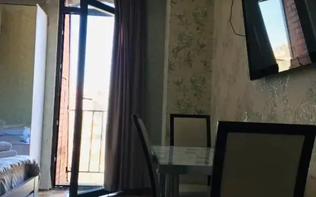 Guest rooms · Tbilisi — photo 9
