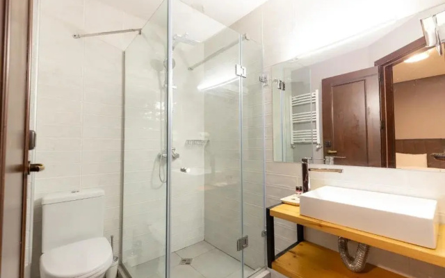 Bathroom · Tbilisi — photo 26
