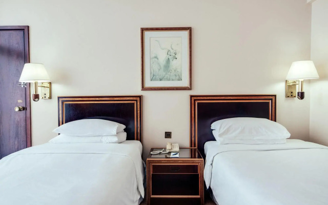 Отель Sheraton Kampala