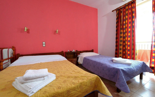 Отель Pharos Rooms