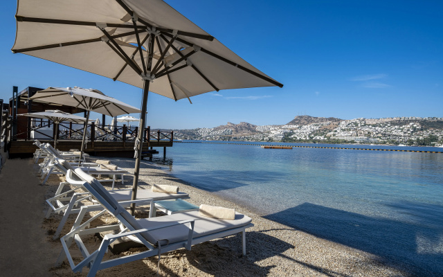 Mivara Luxury Resort & Spa Hot