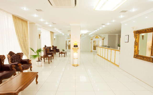 Отель Кристи Christie Hotel