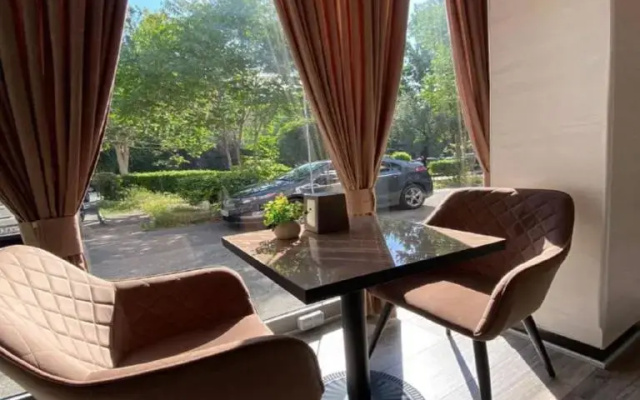 Отель Good Yerevan