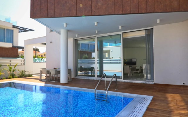 Вилла Sunrise Residences 1