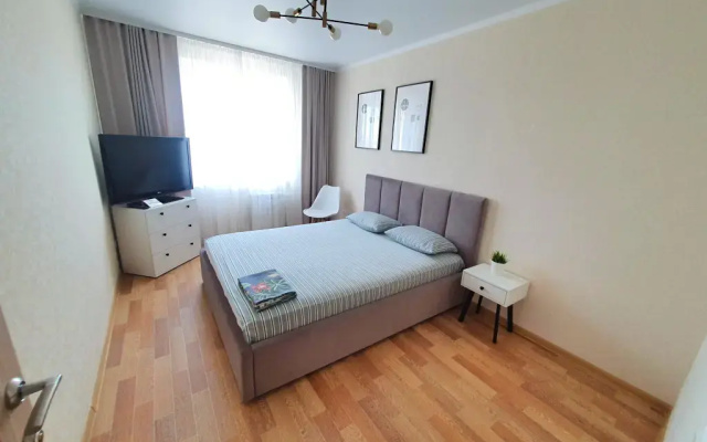 Квартира Виталий HouseRent Двухкомнатная по пр. Строителей, 80