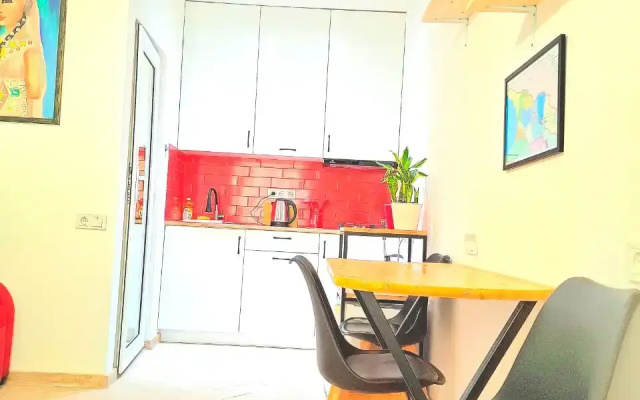 Апарт-отель Nebula's Red&White Apartment