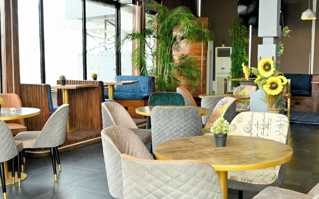 Отель Proof Lounge