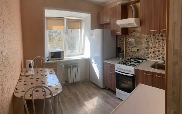 Квартира Дикопольцева 49