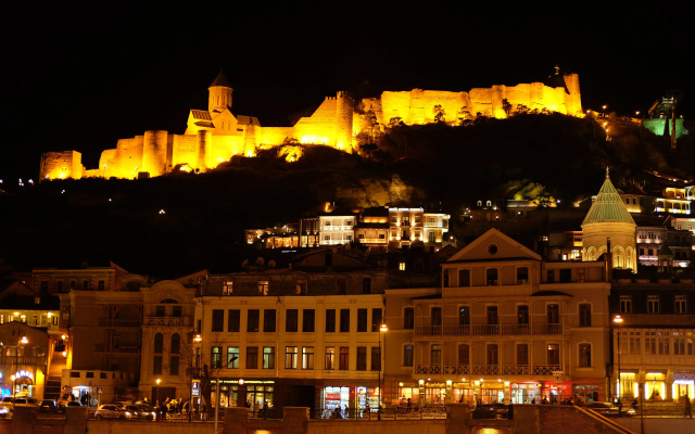 Hotel exterior · Tbilisi — photo 14
