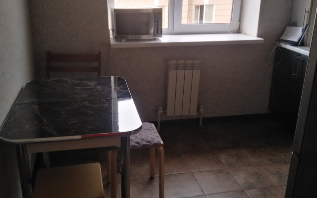 Квартира на Виталия Жалнина 16