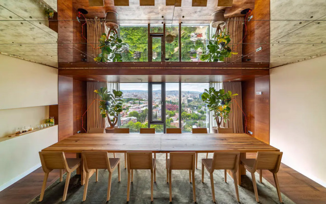 Отель Radisson Blu Iveria Hotel, Tbilisi