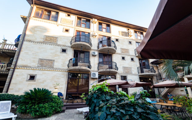 Гостиница Касабланка в Сочи 7 отзывов об отеле, цены и фото номеров - забронировать гостиницу Касабланка онлайн вид на фасад