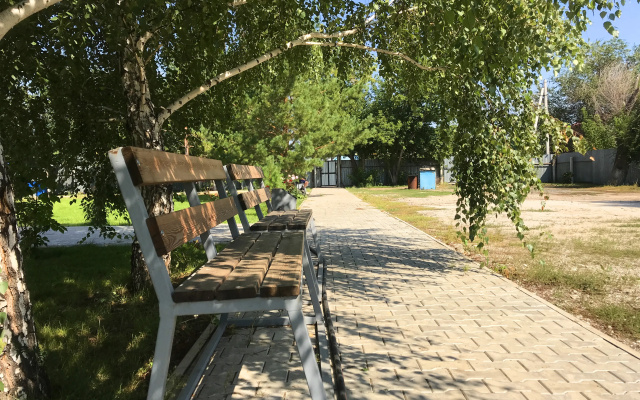 Отель Радужная