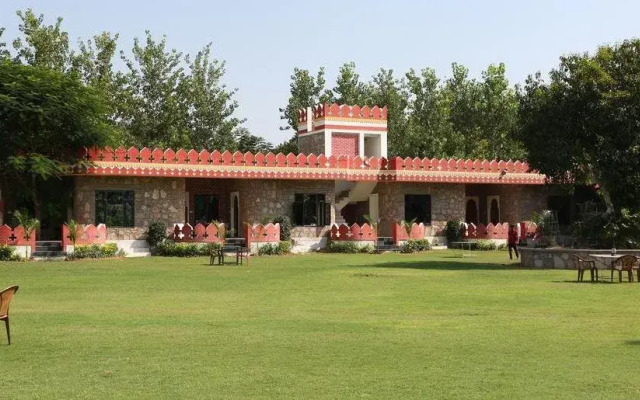 Отель The Country Side Resort