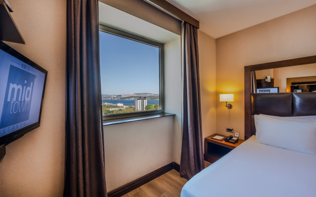Midtown Hotel
