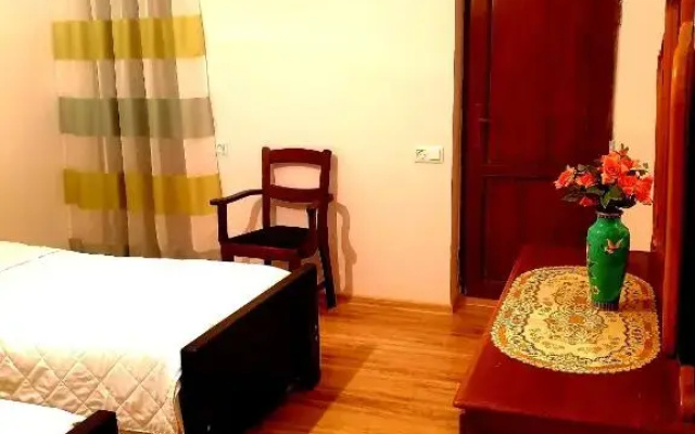 Guest rooms · Kutaisi — photo 10