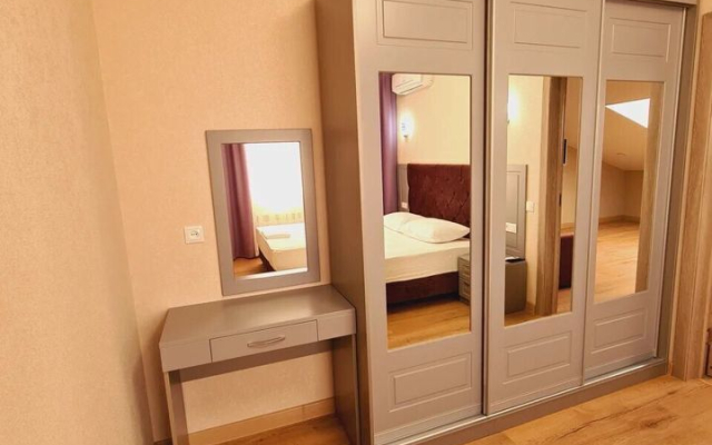 Квартира двухкoмнaтнaя в Имeрeтинcкой бухтe