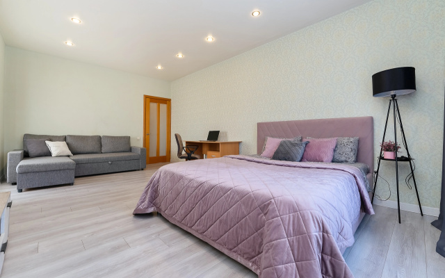 Квартира центр 2х комн/60м2