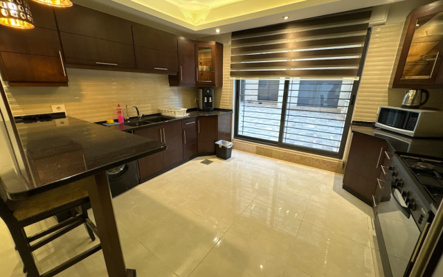 Апартаменты 2 En-suite Rooms Central & Garden Terrace