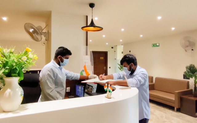 Отель Sparsh Inn - Chandkheda