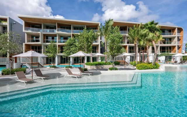 Отель Wyndham Grand Nai Harn Beach Phuket