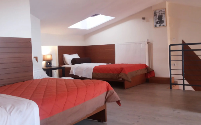 Апарт-Отель Kripis Studio Thessaloniki