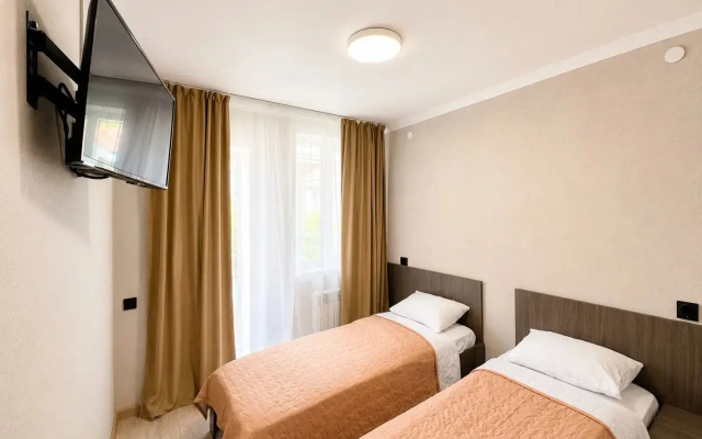 Гостевой дом  Come Inn на Кленовой
