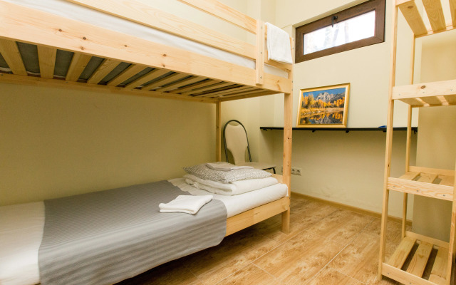 Riv'Erskij Hostel