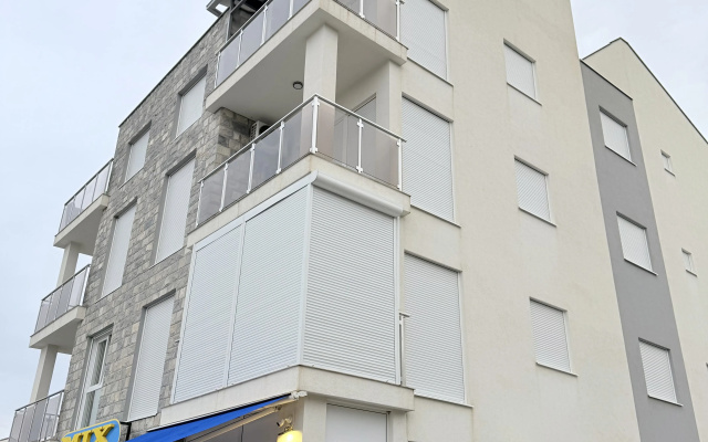 Апартаменты Entire Zenith Beach & Private parking