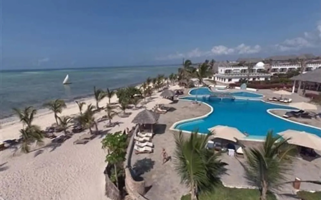 Twiga Beach Resort & Spa