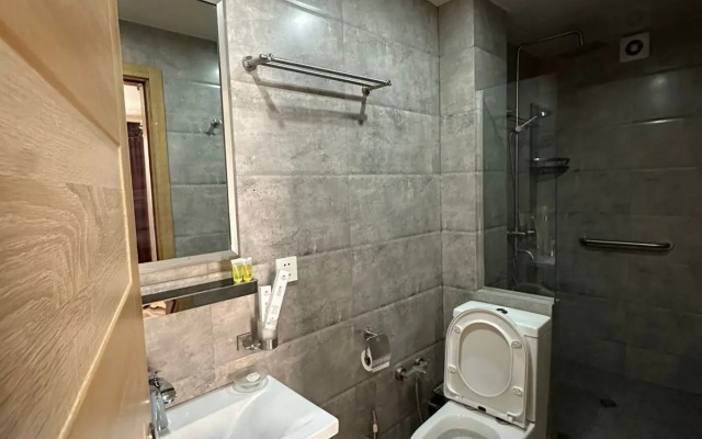 Bathroom · Tbilisi — photo 23