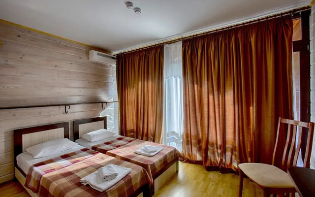 Griffon Hotel
