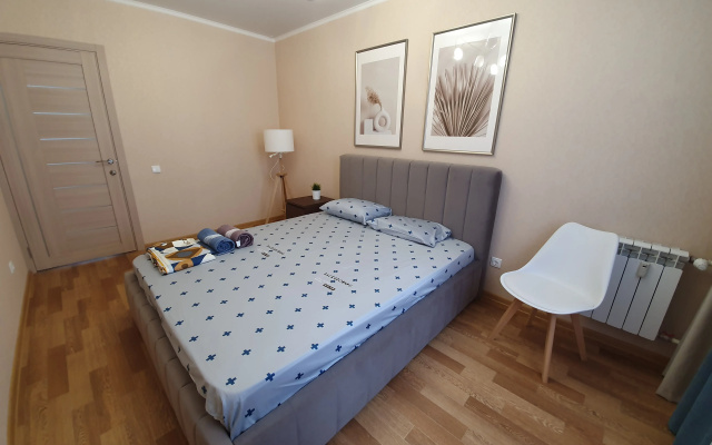 Квартира Виталий HouseRent Трёхкомнатная по ул. Рината Галеева,35