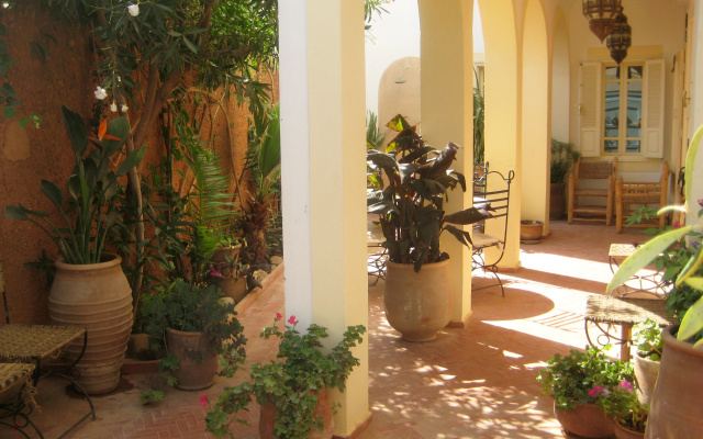 Вилла Tifawin Home & Garden