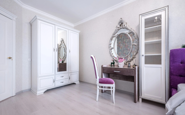 Apartments Bolshoi by Roomers 518