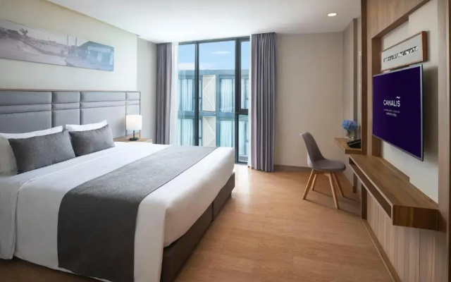Отель Canalis Suvarnabhumi Airport Hotel