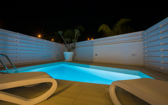 Отель Napa Suites