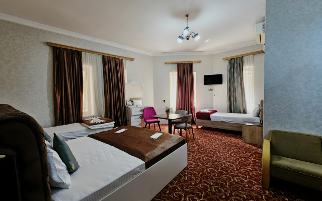 Old Town Hotel