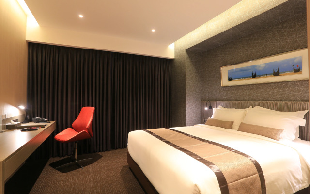 Отель Best Western Plus Maple Leaf
