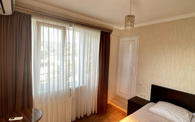Standard Double room with balcony and with view (full double bed) · Hotel Piano — photo 1