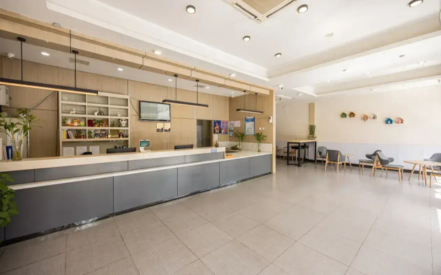 Отель Weiting Qingju Shanghai Hongqiao Airport Beihua Road Branch