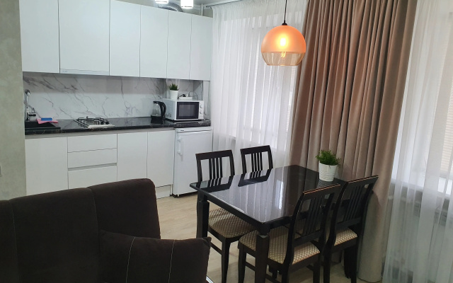 Квартира Виталий HouseRent Двухкомнатная по улицы Мусы Джалиля, 21