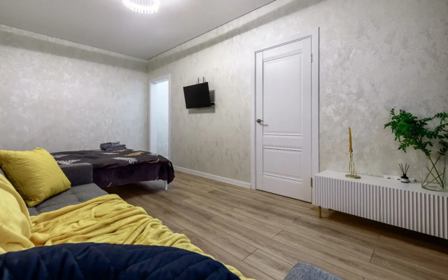 Квартира у Аквапарка Н2О и ТЦ Горизонт