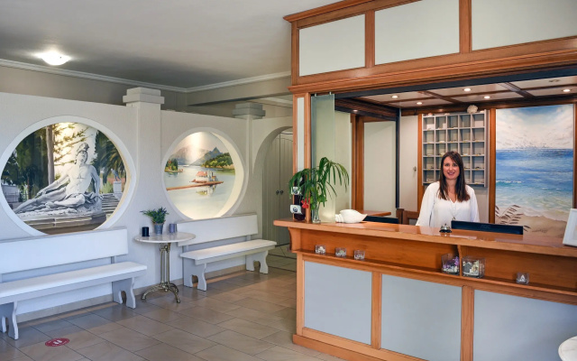 Отель Bella Vista Beach Hotel And Studios- Corfu Benitses