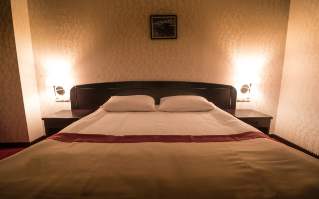 Guest rooms · Tbilisi — photo 39